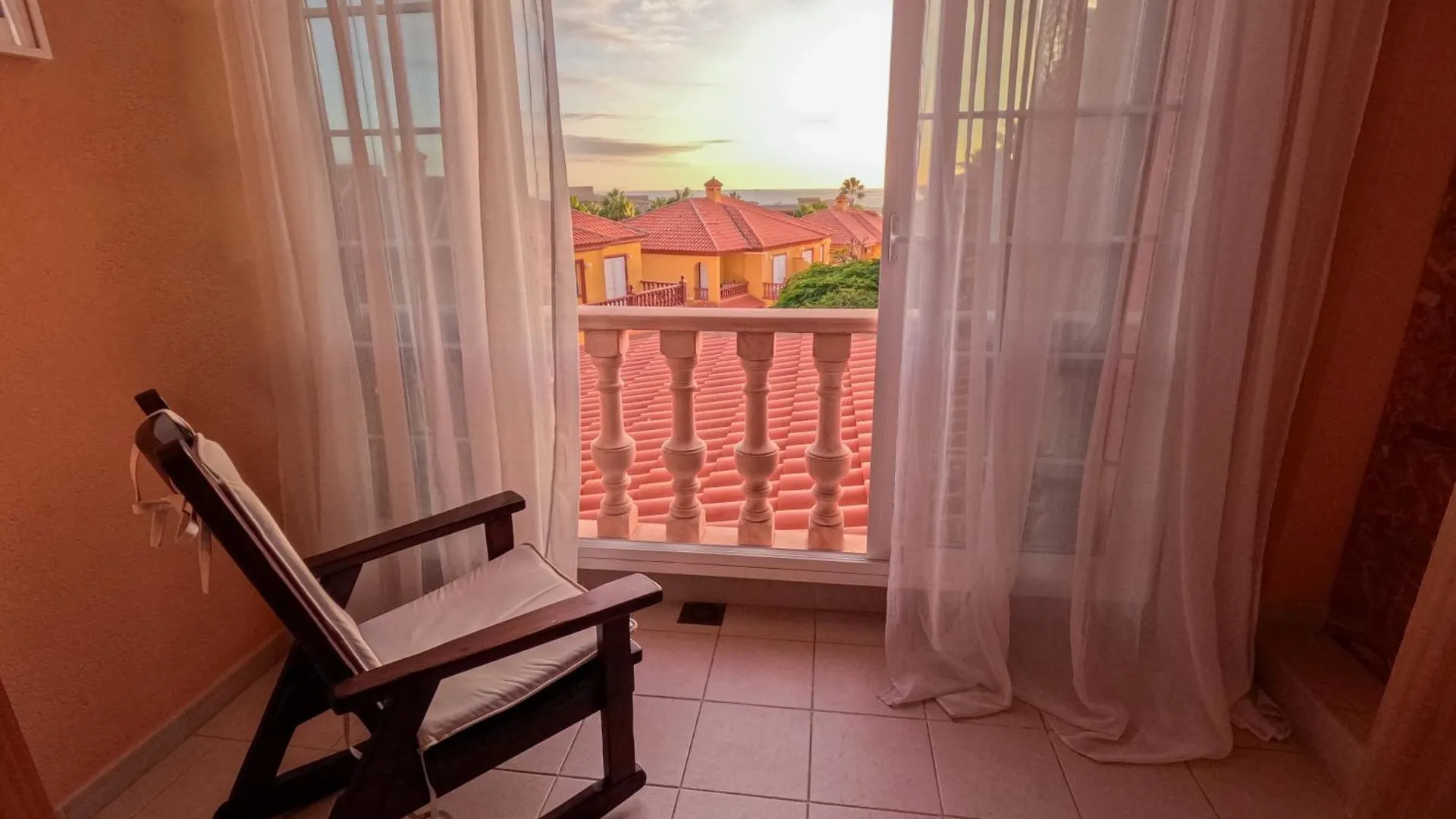 Duque Nest Hostel Costa Adeje  Spanje