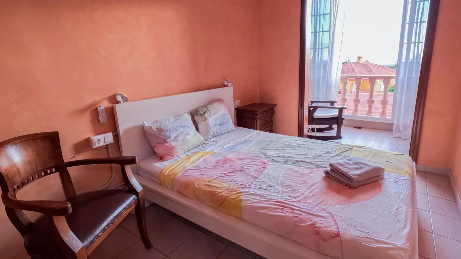 Duque Nest Hostel Costa Adeje  0*, Costa Adeje (Tenerife) Espanha